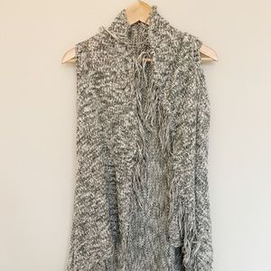 Mossimo black and white fringe sleeveless sweater